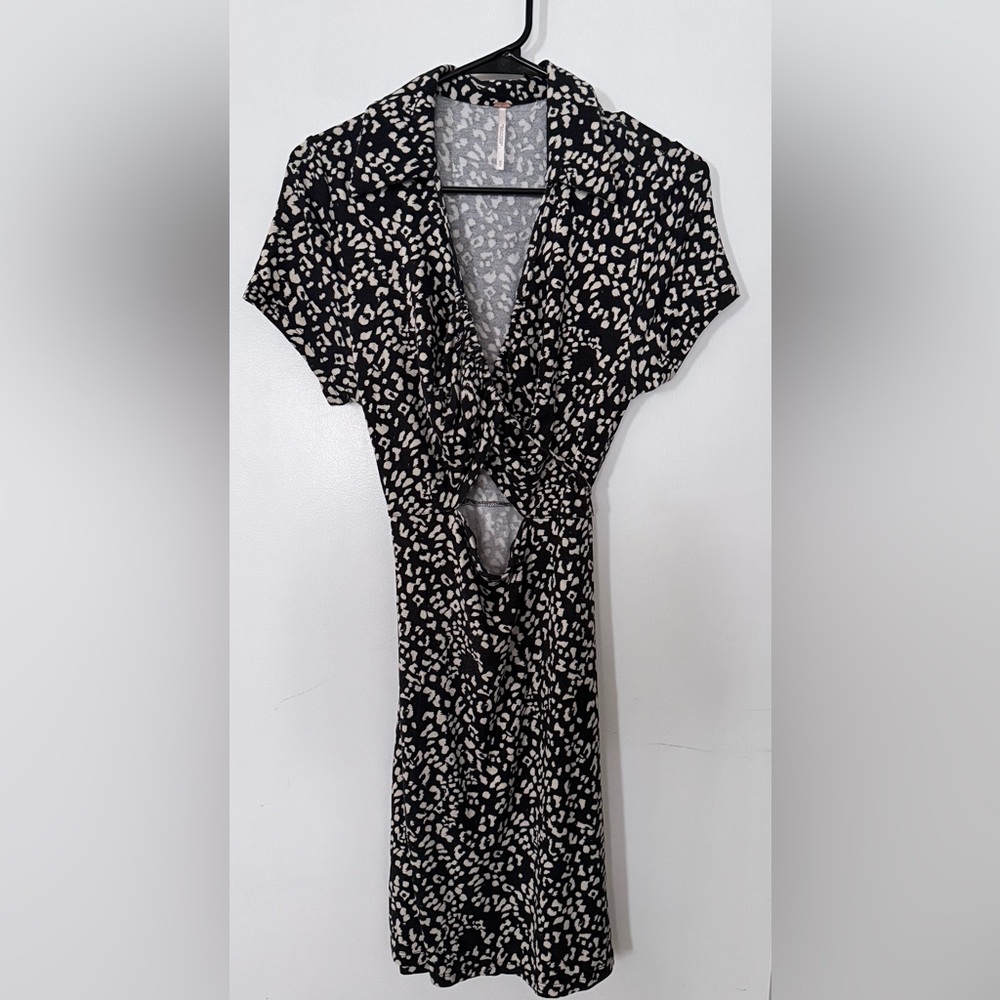 🖤Free People peekaboo 95% Viscose Dress🖤